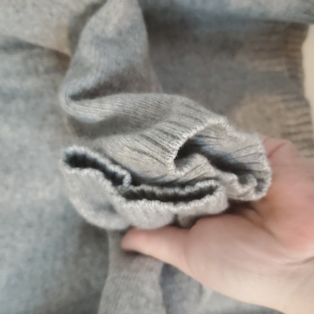 Benedetta B. Merino Wool Cashmere Blend Grey Scoopneck Sweater Size XL Polkadots - Picture 8 of 10